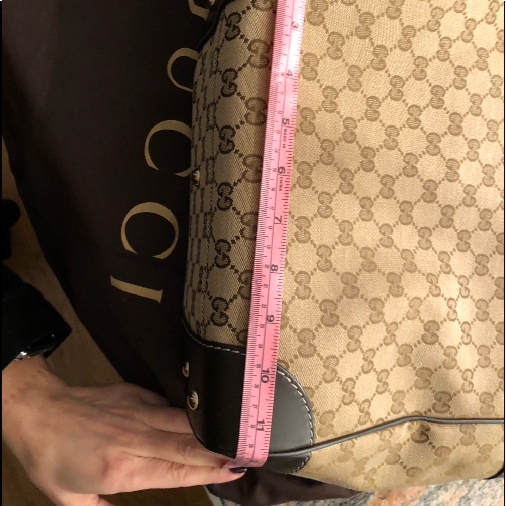 Authentic Gucci Tote - Picture 7 of 8
